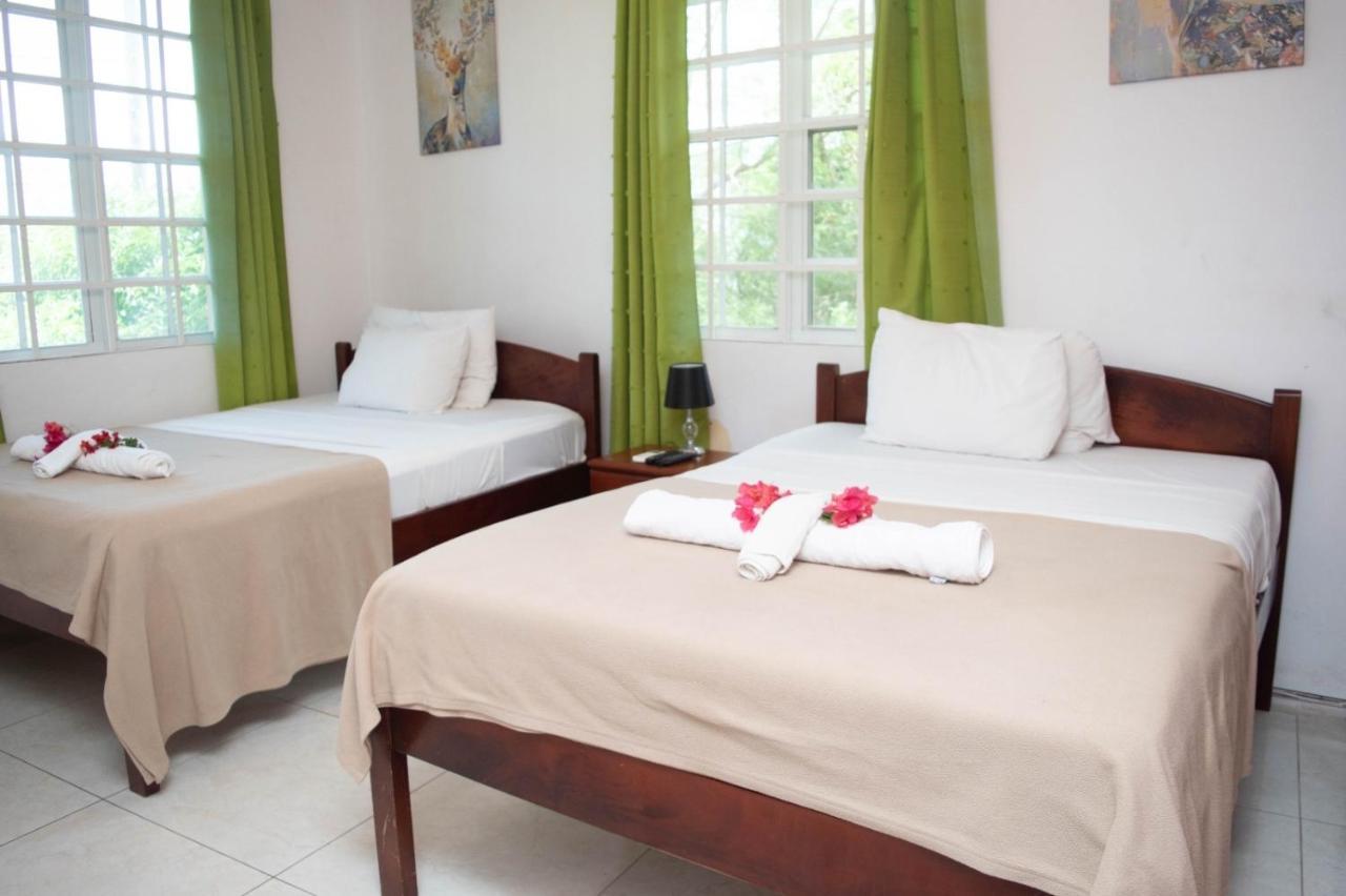 La Heliconia & Day Spa St. George's Zewnętrze zdjęcie